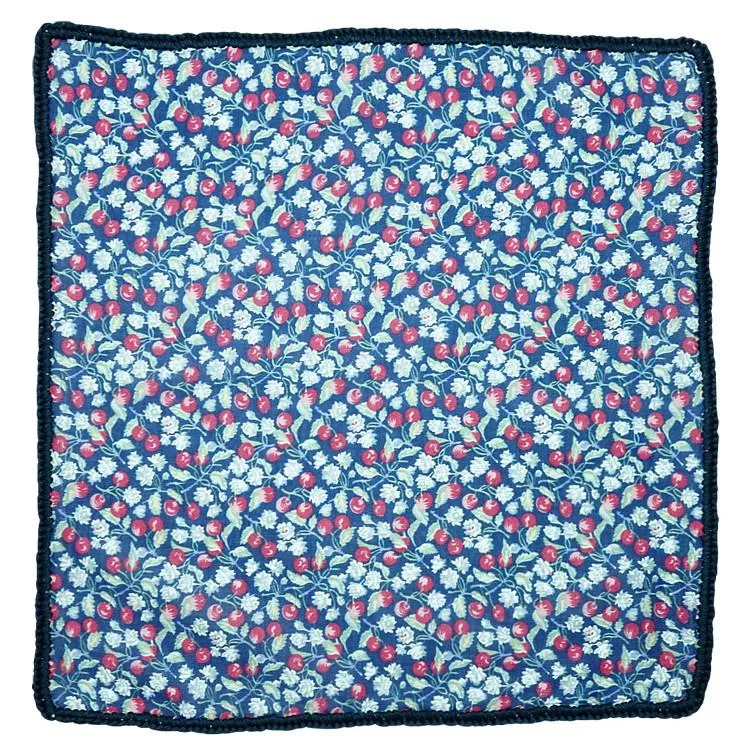 Ciliegia Blossom with Navy Blue Signature Border