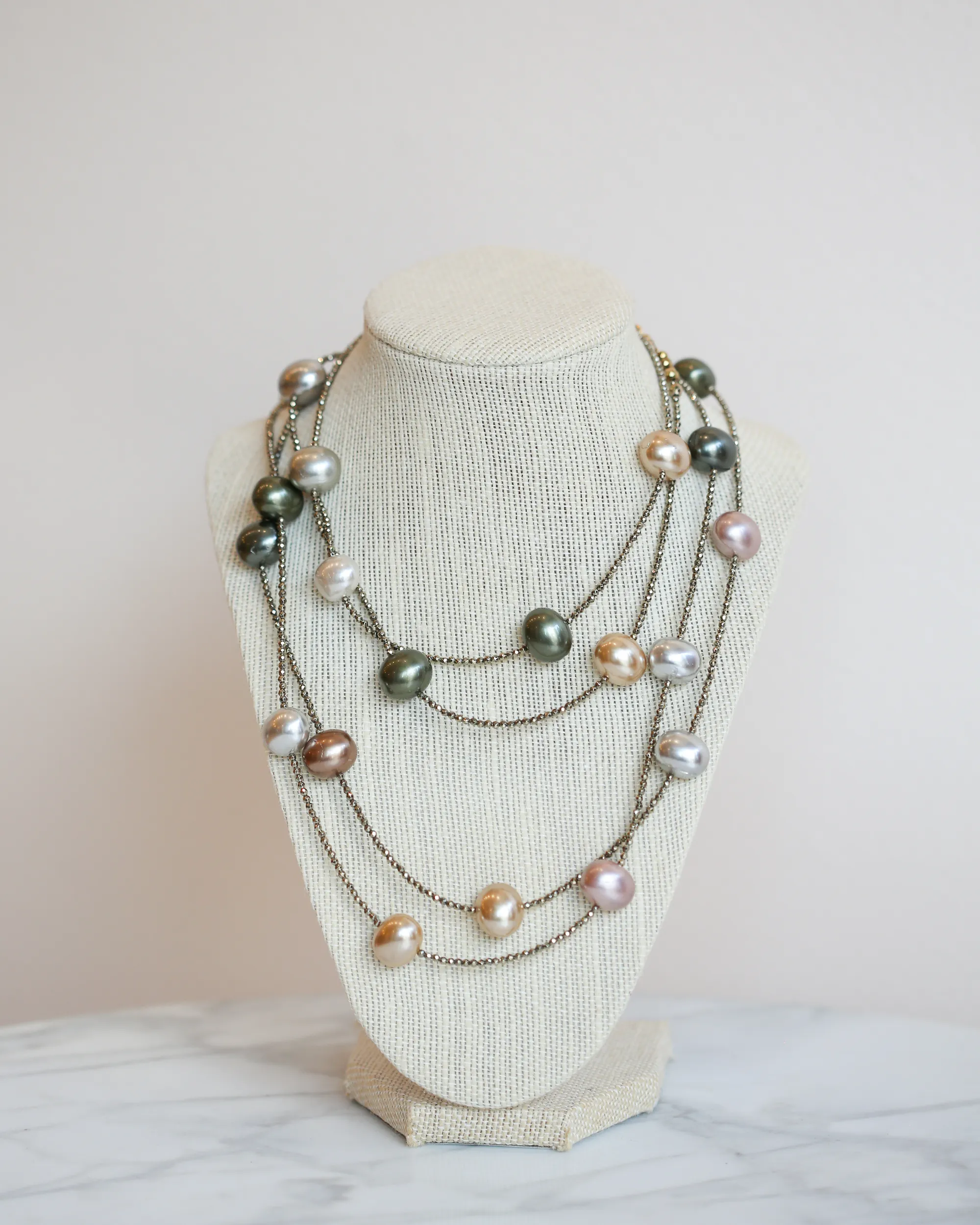 Shell Pearl Necklace