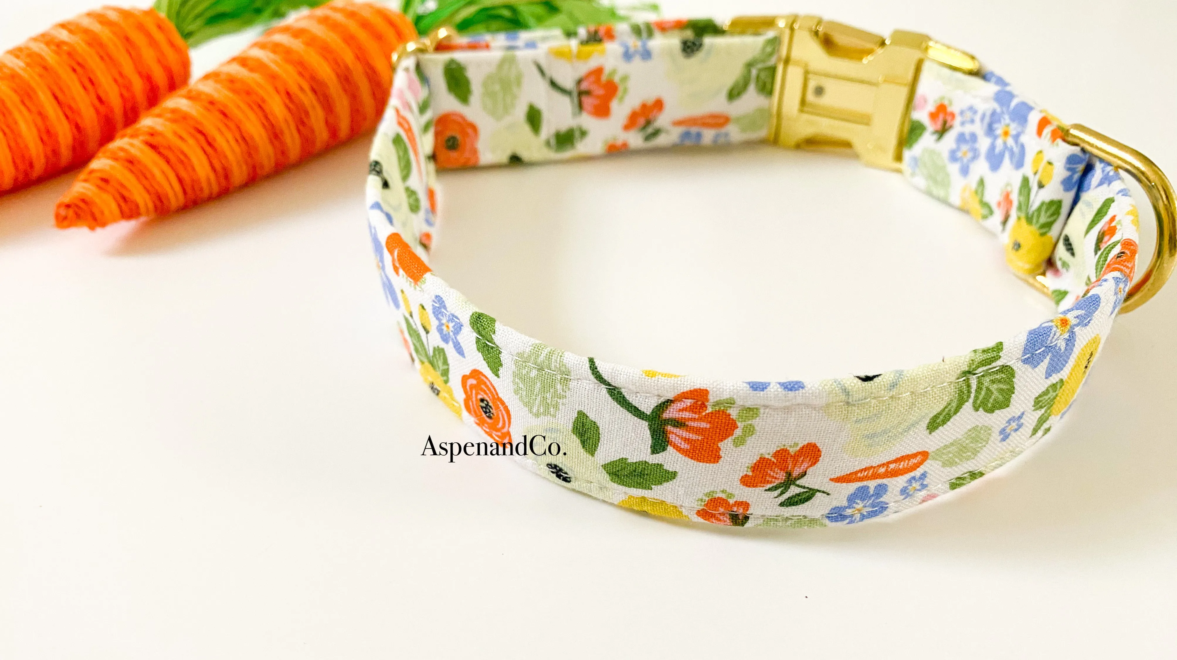 Spring Dog Collar - Spring Garden (Gold Metal)